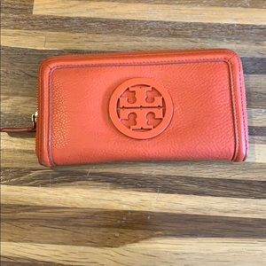 Tory Burch wallet